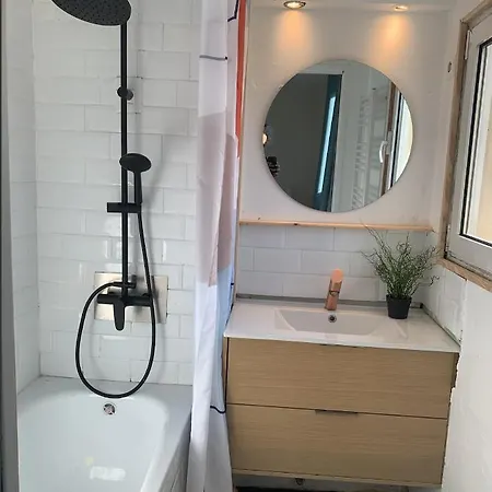 Loft lumineux à 20min du centre de Paris Appartamento *
